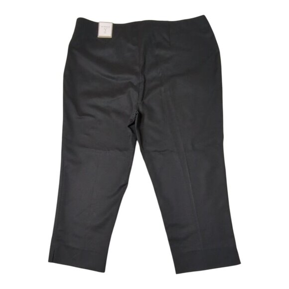 Chicos Slimming Capri Pants Womens Size 3 US 16 XL Smooth Stretch Crop Black - Picture 2 of 10